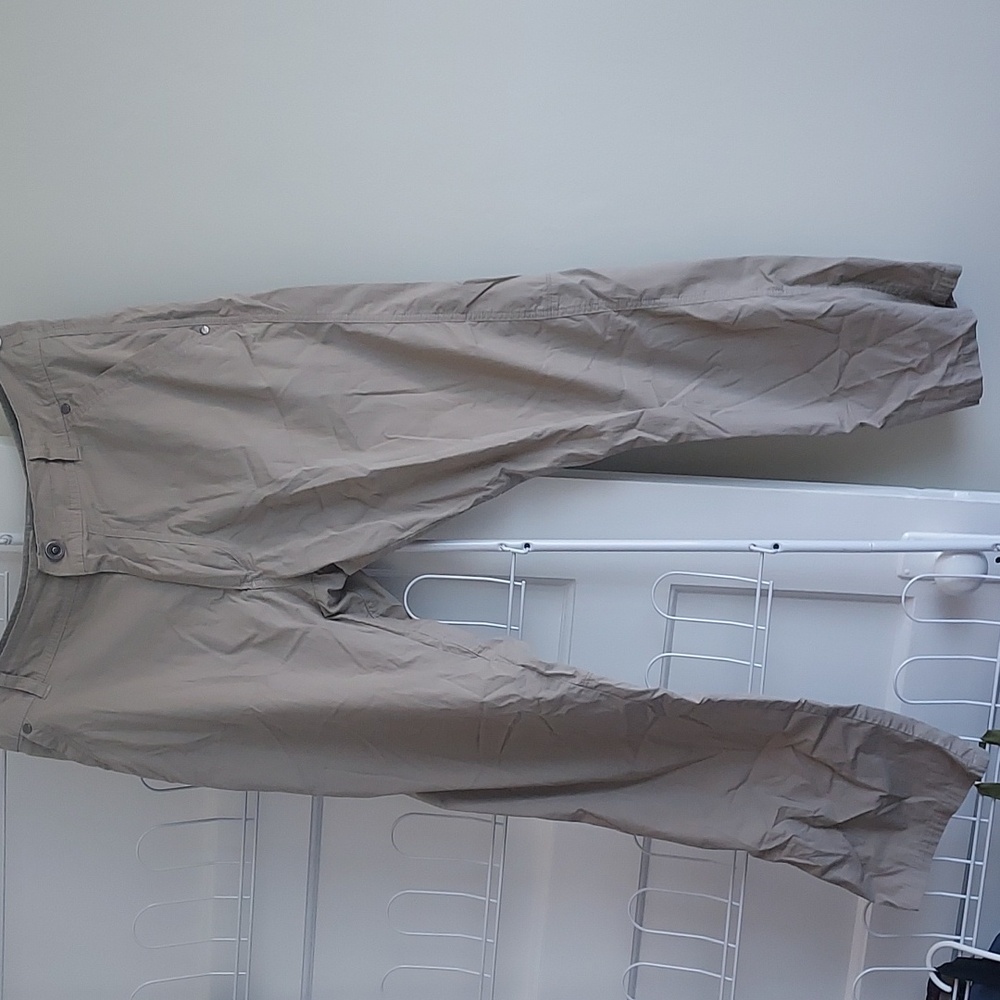 Kuhl Kontra Khaki Pants 29" Inseam Lightweight Outdoor Hiking Active Athletic
